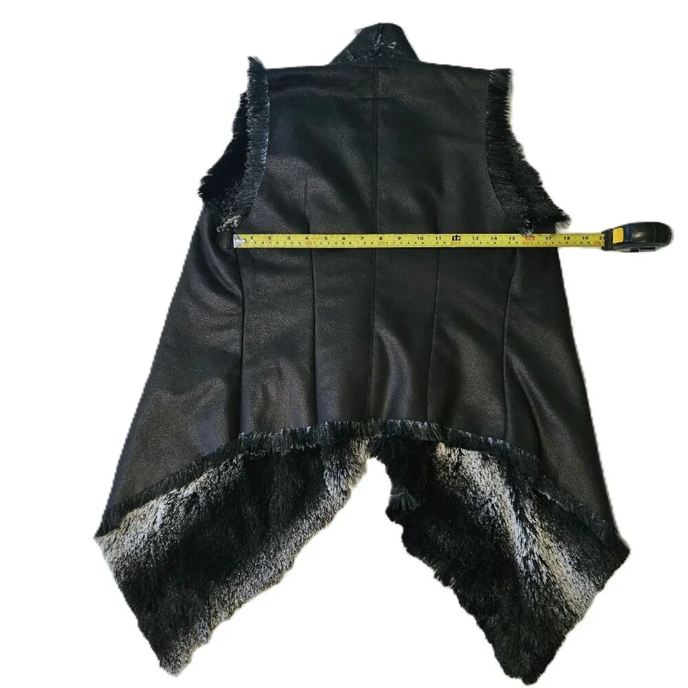 DOLCE CABO, Faux Fur Vest, Medium, Black, White & Grey - Picture 5 of 8